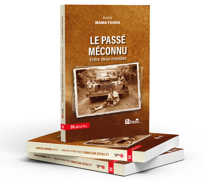 Présentation de trois exemplaires du livre Le Passé Méconnu — Entre deux mondes